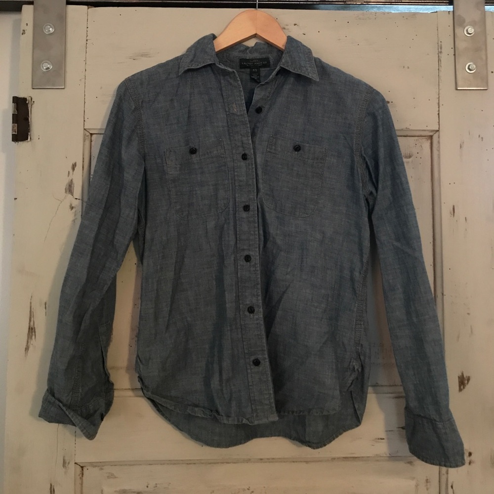 Adorable Ralph Lauren denim shirt